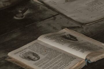 Cómo conservar libros antiguos en casa y evitar su deterioro